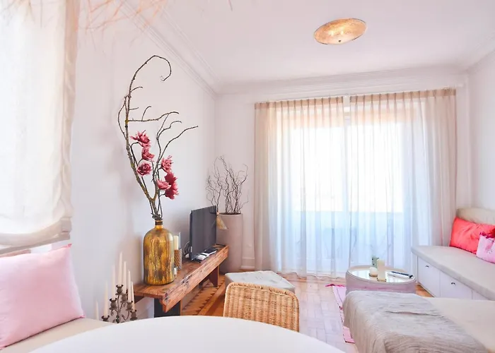 Private View Over * Lisboa