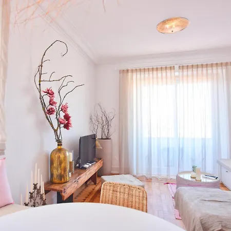 Private View Over * Lisboa